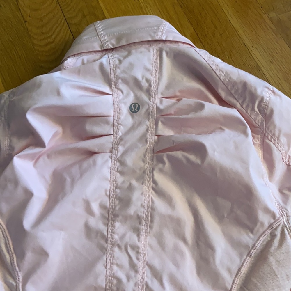 Lululemon jacket - Picture 3 of 3